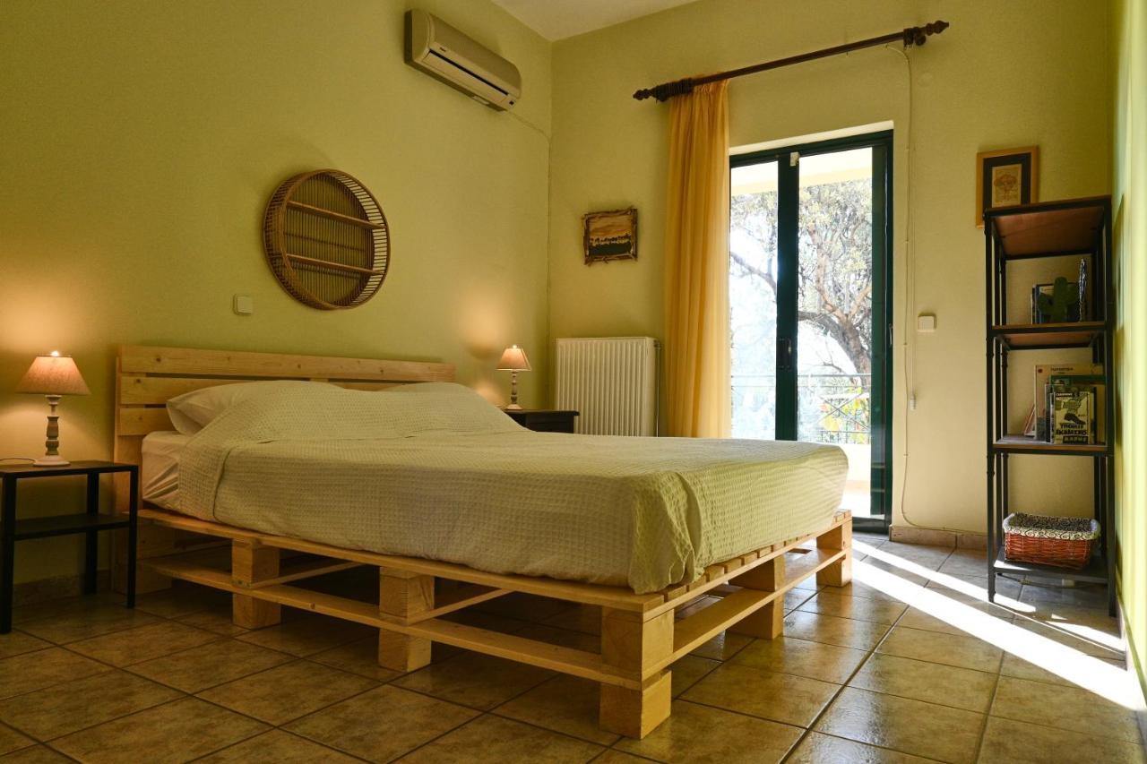 Pavlos' Cottage With Beach View Korfos Exterior photo
